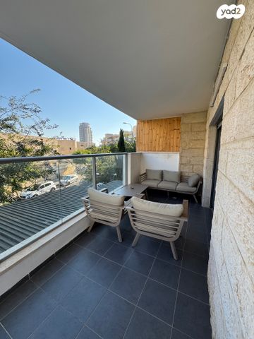 דירה, הלוח העברי, הכרמים, מודיעין מכבים רעות