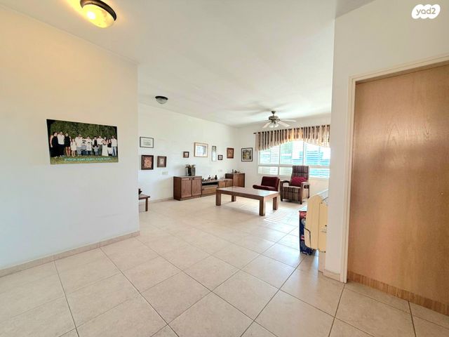 גג/ פנטהאוז, אנילביץ', שיכון ותיקים, חולון