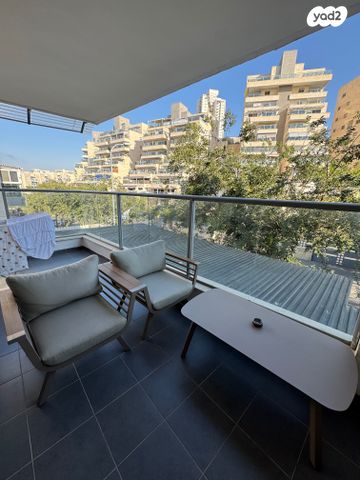 דירה, הלוח העברי, הכרמים, מודיעין מכבים רעות