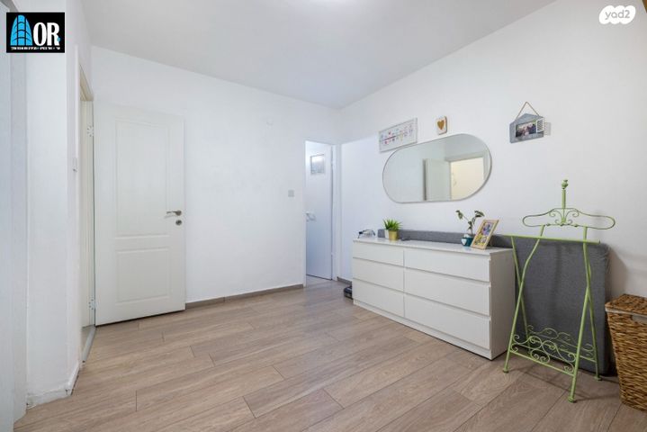 דירת גן, א. טווינה, נווה יהונתן, רמלה