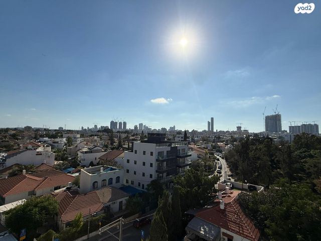 גג/ פנטהאוז, אנילביץ', שיכון ותיקים, חולון