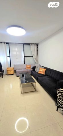 מקס נורדאו 23