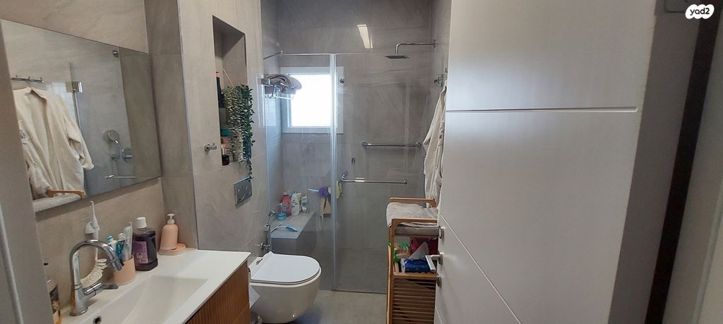 דירה, אנילביץ' 29, לב העיר, בת ים