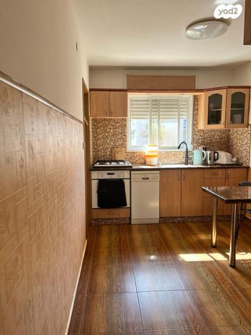 דירה, אקסודוס, ההעפלה, קרית גת