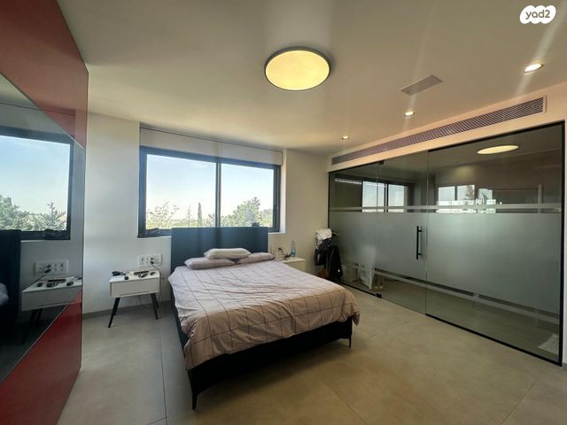 גג/ פנטהאוז, מרדכי כספי, ירושלים