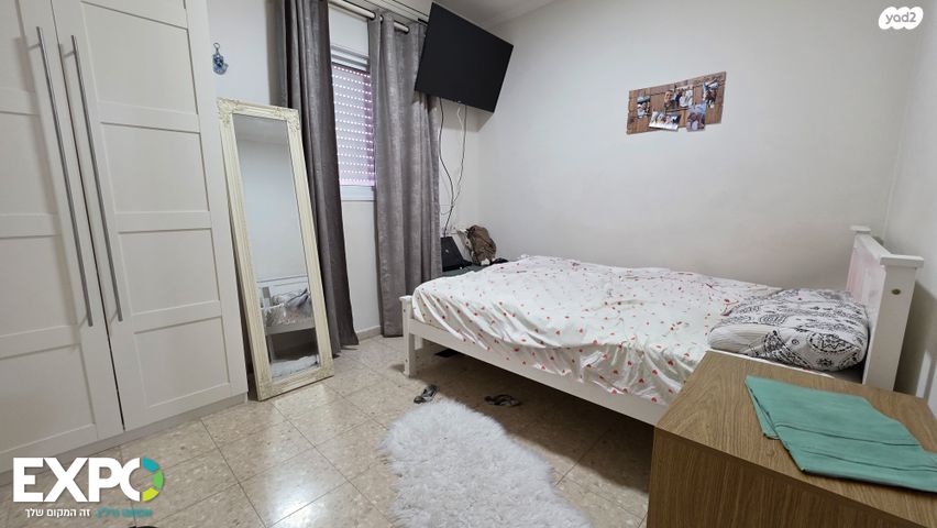 דירה, דרך הציונות 56, רובע ד', אריאל