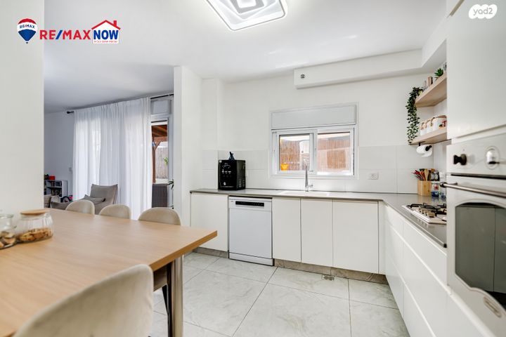 דירת גן, הכלנית 24, רובע ח', אשדוד