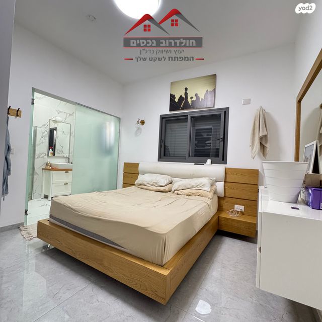 דו משפחתי, גבעת הסביונים, קרית מלאכי