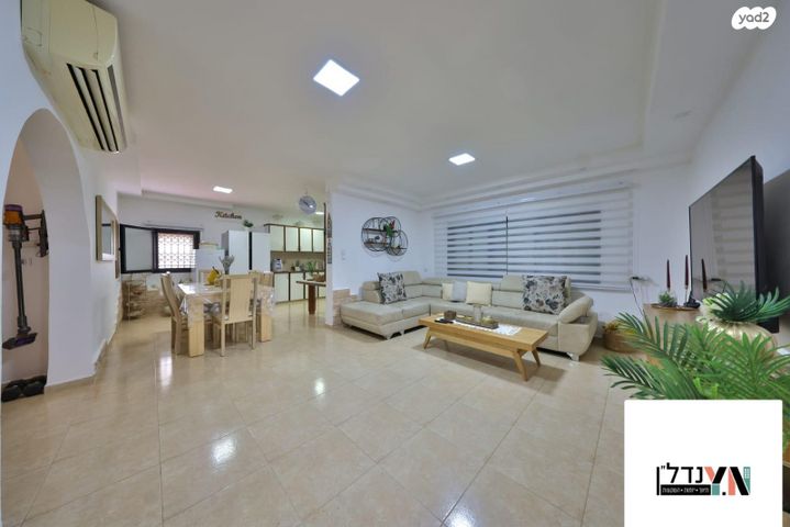 דירה, אלבז, גבעה א', שביט, קרית אתא