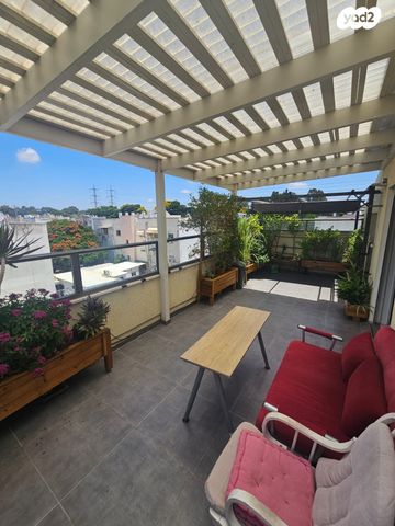 גג/ פנטהאוז, פרדס חנה כרכור