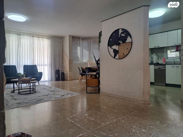 בית פרטי/ קוטג', איילון, גבעת הסביונים, גן יבנה