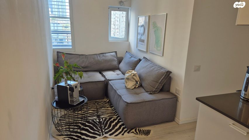 שכונת בן גוריון, מרכז העיר ג'