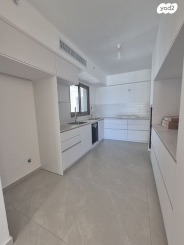 דירה, נתניה