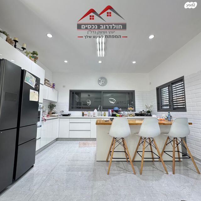 דו משפחתי, גבעת הסביונים, קרית מלאכי