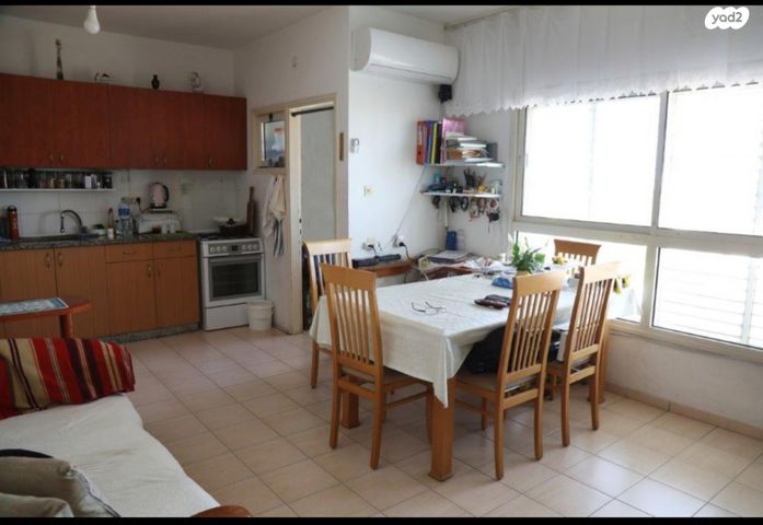 דירה, הזיתים, חדרה