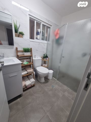 דירה, המצביאים 4, נאות יצחק, לוד