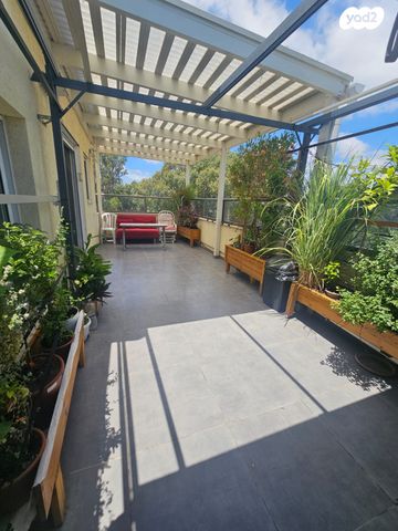 גג/ פנטהאוז, פרדס חנה כרכור