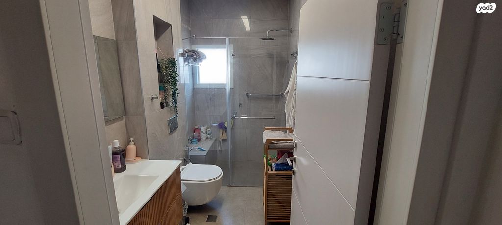 דירה, אנילביץ' 29, לב העיר, בת ים