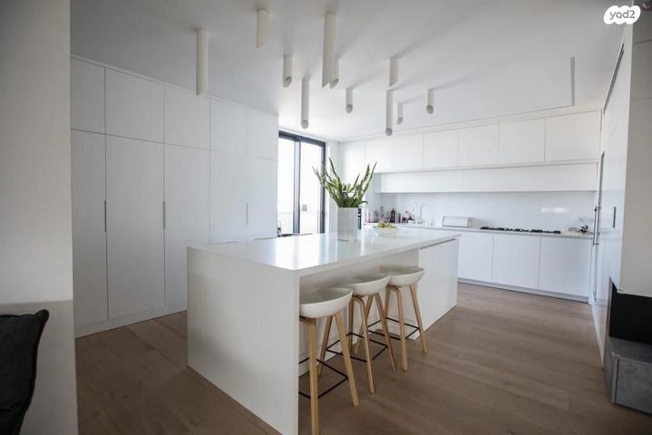 הגוש הגדול, רמת אביב החדשה, נופי ים