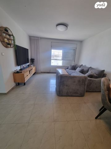 דירה, המצביאים 4, נאות יצחק, לוד