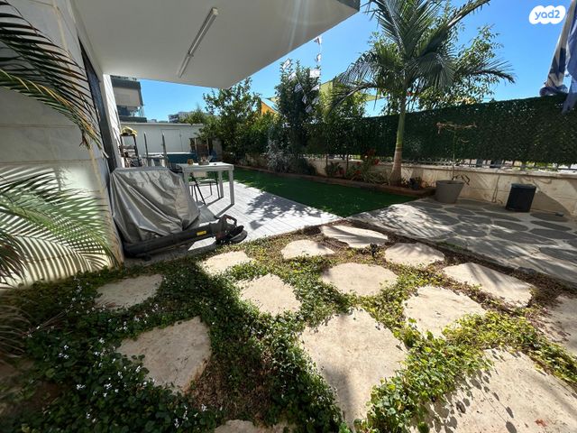 דירת גן, כרמי גת, קרית גת