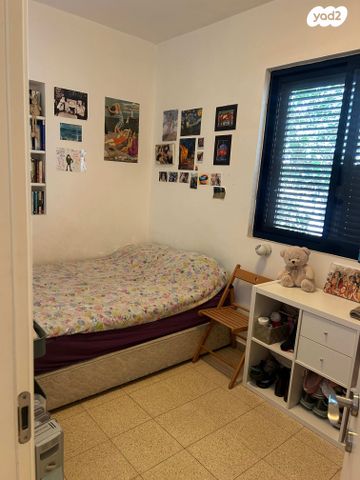 דו משפחתי, טרומפלדור, זכרון יעקב