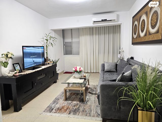 דירה, המעפילים, רובע ב', אשדוד