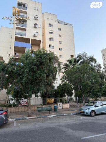 חטיבת גולני 12