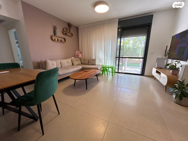 דירת גן, כרמי גת, קרית גת