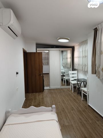 גג/ פנטהאוז, ליטאני, גני אביב, לוד