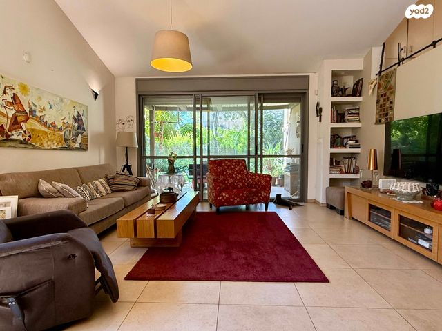 בית פרטי/ קוטג', פרדס חנה כרכור