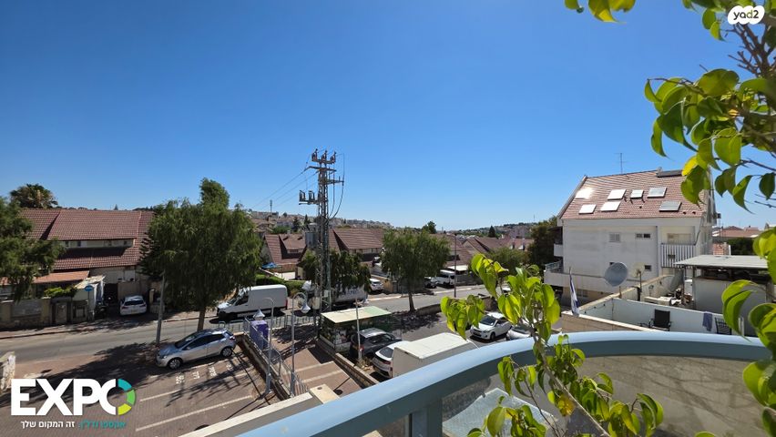 דירה, דרך הציונות 56, רובע ד', אריאל