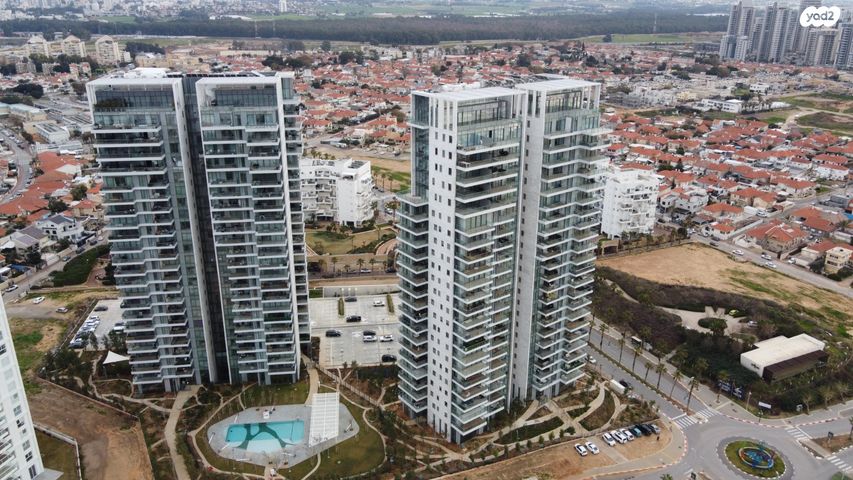 דירה, שדרות רחבעם זאבי 15, חדרה