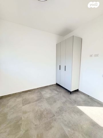 דירה, הנמל 19, שער פלמר, תחנת רכבת השמונה, חיפה