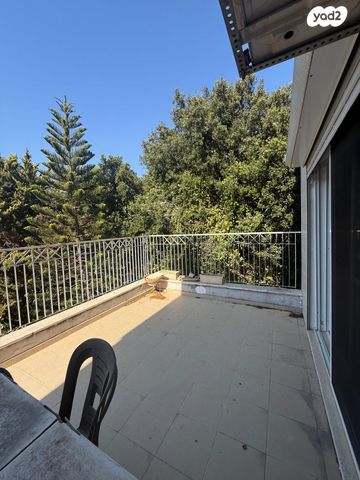 דירה, יעקב אזולאי, רמת אלון, חיפה