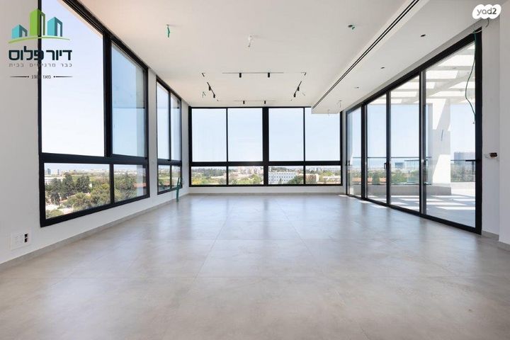 גג/ פנטהאוז