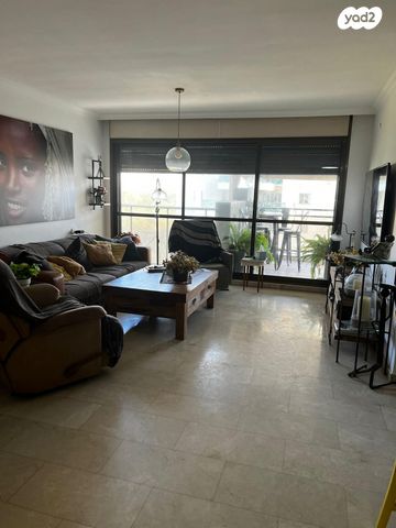 אורי צבי גרינברג 