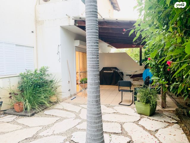 בית פרטי/ קוטג', רות, פתח תקווה