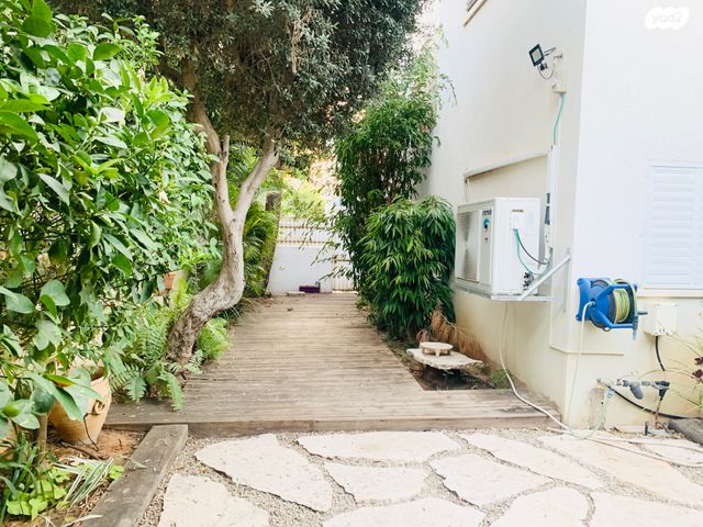 בית פרטי/ קוטג', רות, פתח תקווה