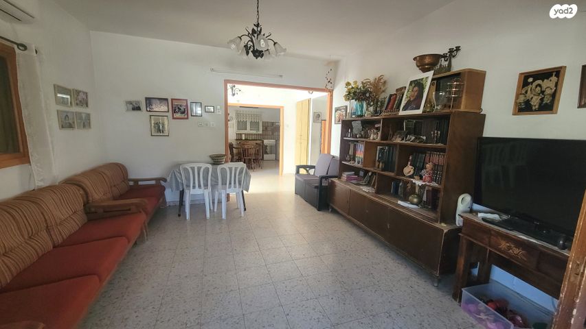 בית פרטי/ קוטג', קרית עקרון