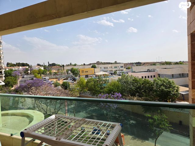 דירה, בנארי יצחק 8, רחובות החדשה, רחובות