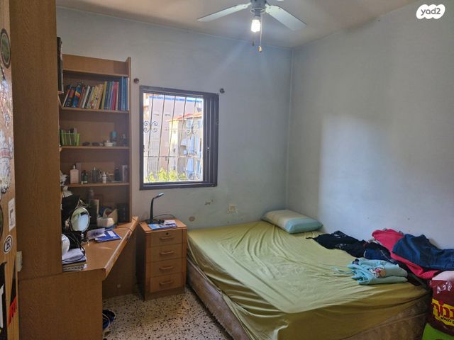 דירה, דוד רמז, רחובות