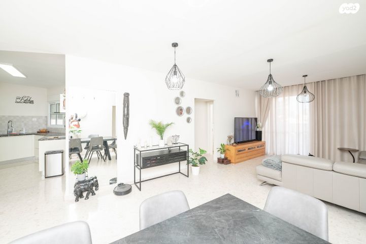 דירה, הבריגדה היהודית 7, גלי הים, נתניה