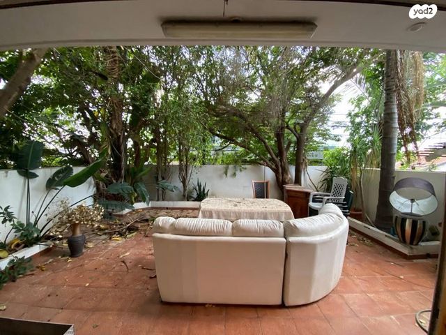 בנימין מטודלה 