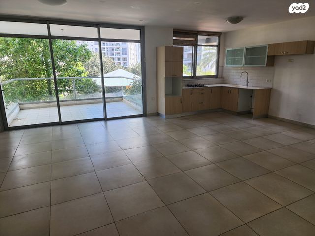 דירה, פרופ' אהרון צ'חנובר, רחובות המדע, רחובות