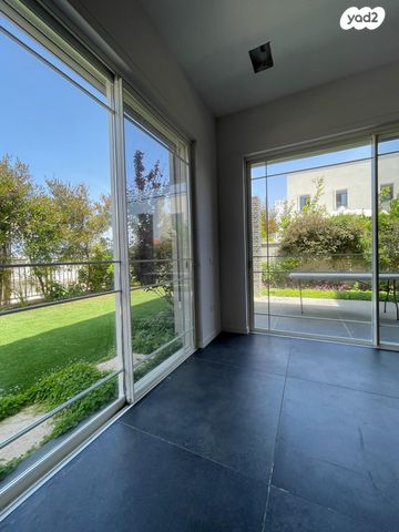 בית פרטי/ קוטג', הדרדר 7, גבעת אולגה, חדרה