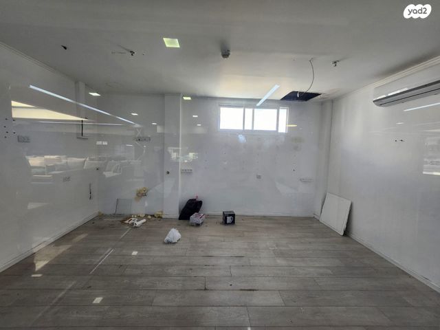 חנויות/ שטח מסחרי, הרצל, עמידר, טירת כרמל