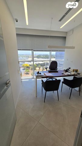 משרדים, אזור תעשיה נווה נאמן, הוד השרון