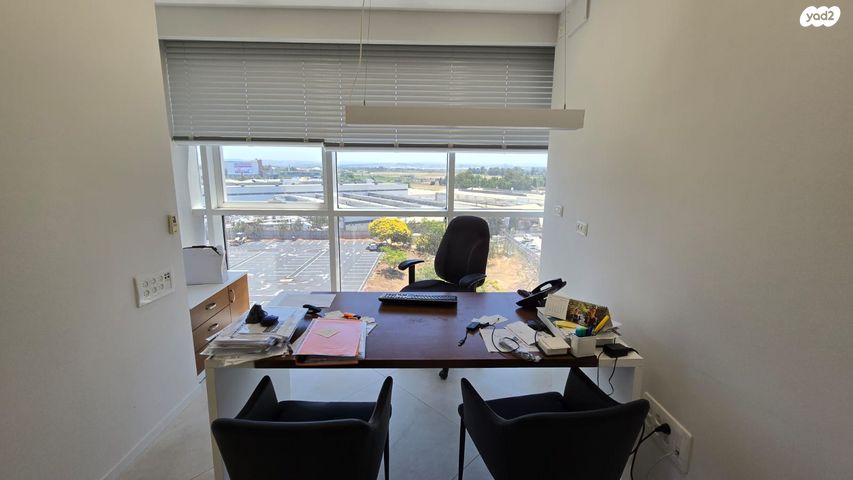 משרדים, אזור תעשיה נווה נאמן, הוד השרון