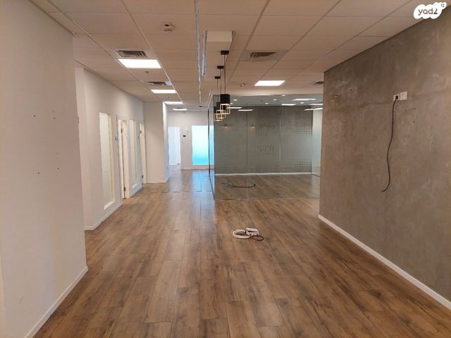 משרדים, פתח תקווה